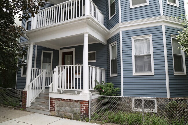 Building Photo - 47 St Margaret St