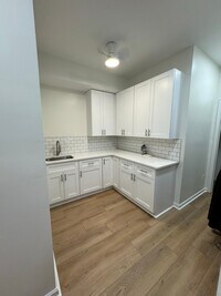 Building Photo - 4485 Ocean View Ave