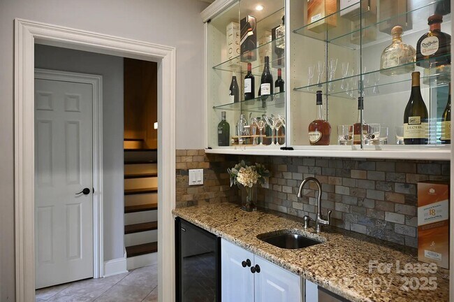 Building Photo - 17234 Jetton Rd