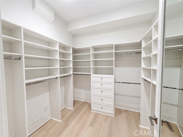 Building Photo - 130 Donati