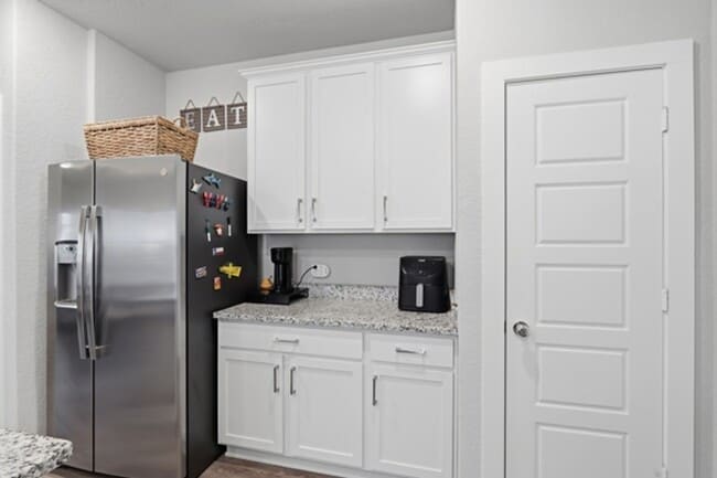 Building Photo - Move in June 2026! Beautiful 4 bd/3.5 bath near Randolph AFB!