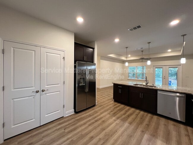 Building Photo - 4527 Plowman Ln