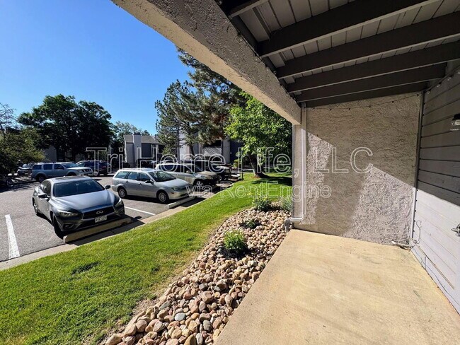 Building Photo - 6400 S Dayton St
