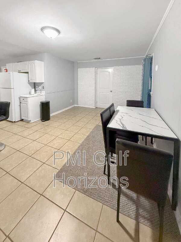 Building Photo - 6509 Zeigler Blvd