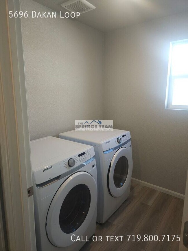 Building Photo - 5696 Dakan Lp