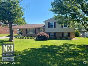 Building Photo - Beautiful 3 bedroom 2 bath home in Salem, VA