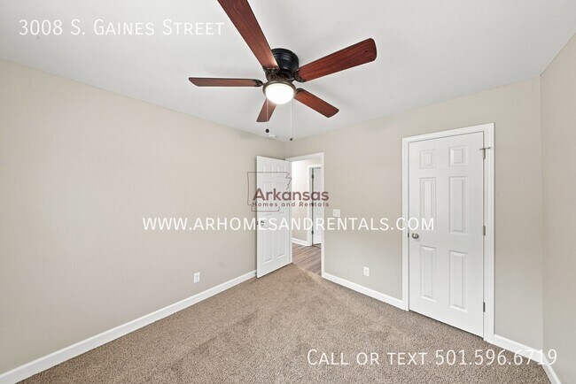Building Photo - 3008 S Gaines St