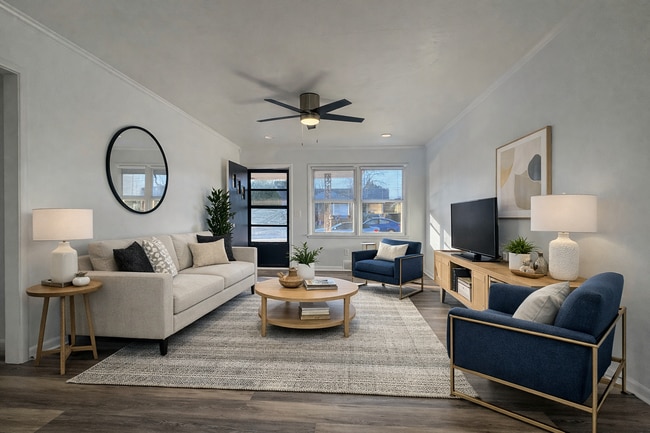 Building Photo - 2353 Oxford Way