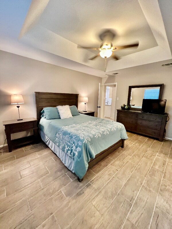 Building Photo - 550 Westoak