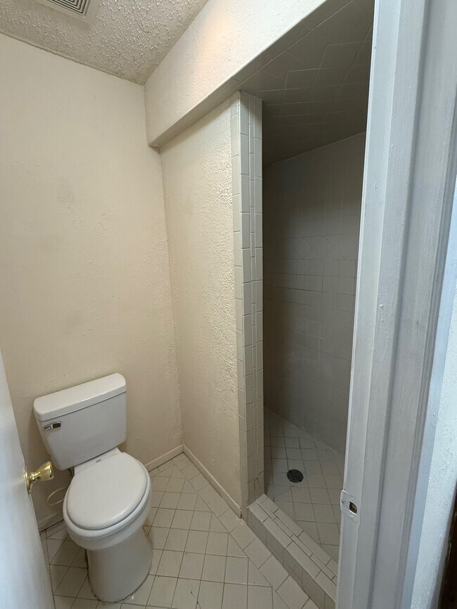 Building Photo - 508 Dogwood Trail