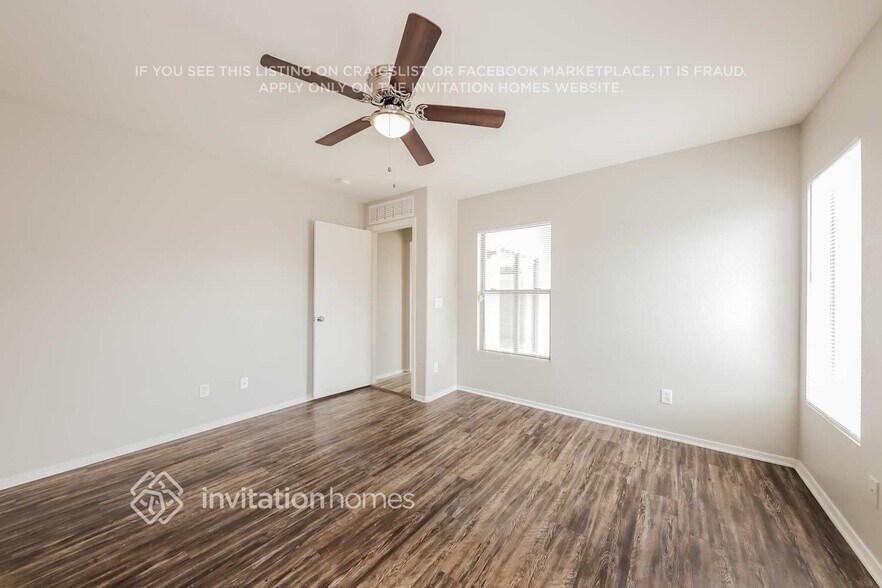 Building Photo - 12845 W Myer Ln