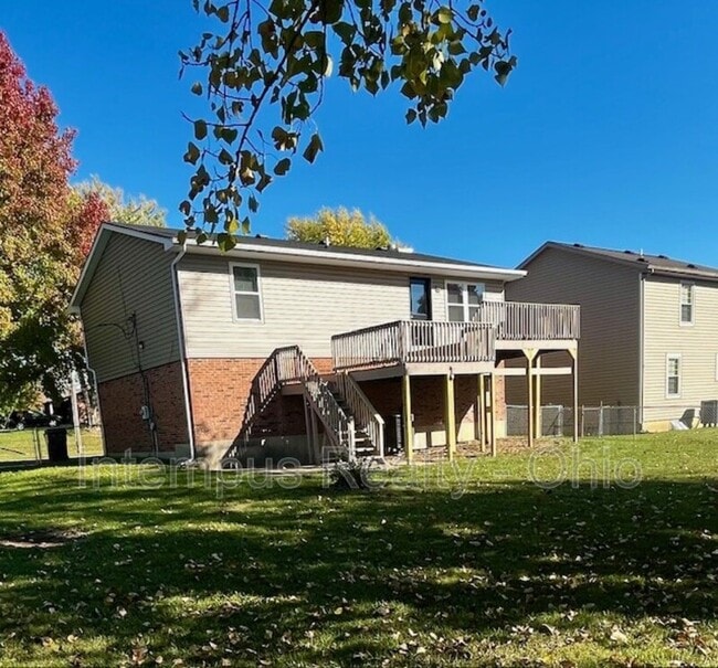 Building Photo - 2600 Saybrooke Dr