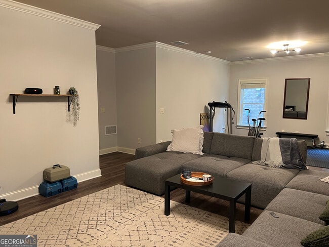 Building Photo - 7955 Magnolia Square