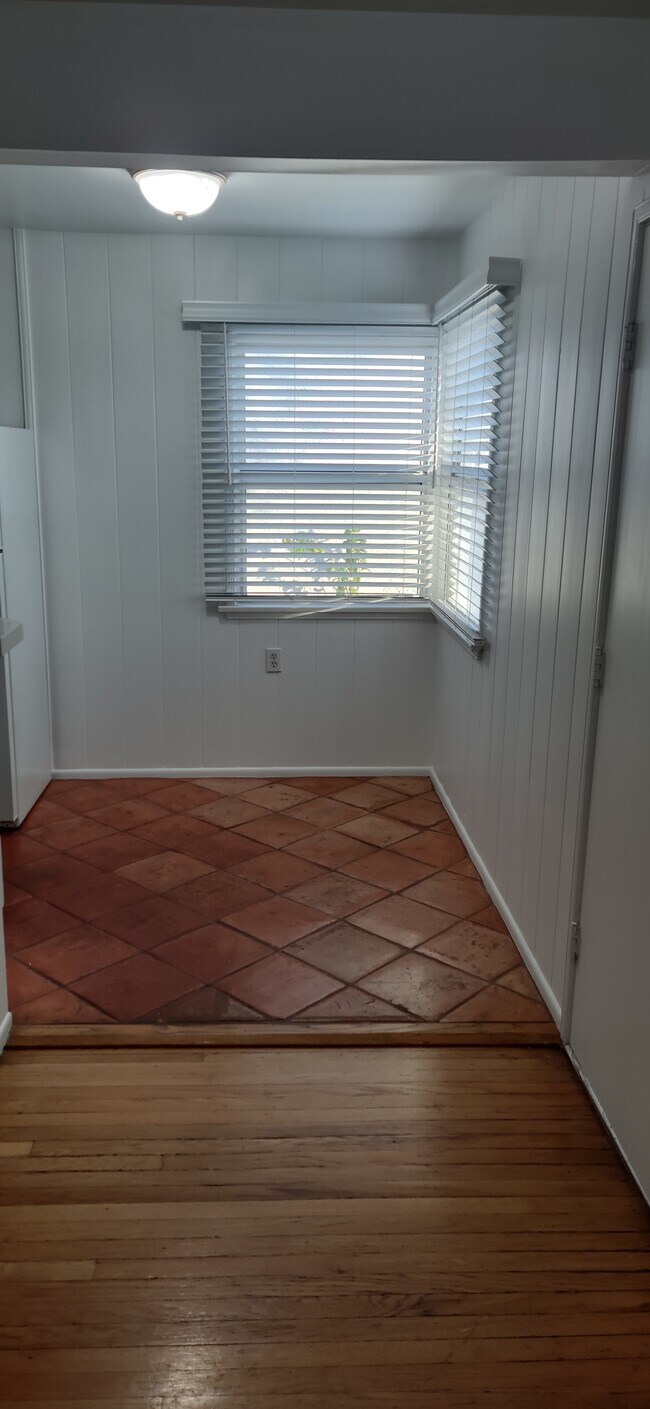 Building Photo - 5042 Sawtelle Blvd