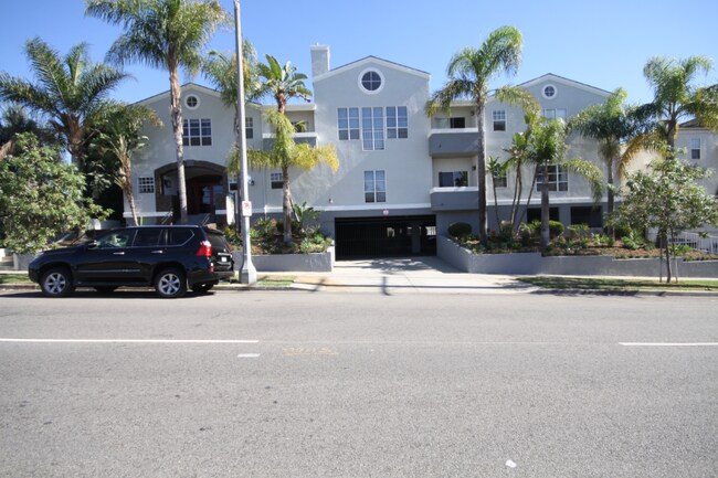 Building Photo - 3722 Sawtelle Blvd