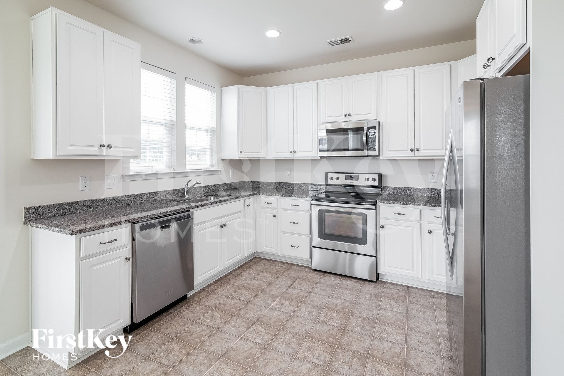 Building Photo - 152 Oyama Rd