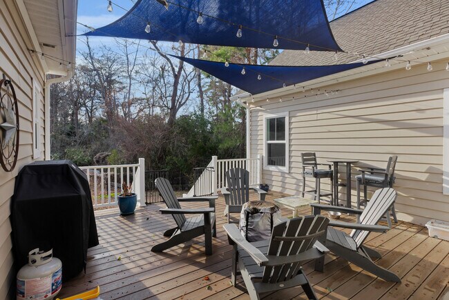 Building Photo - 137 Shoreview Dr