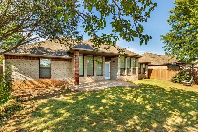 Building Photo - 2524 NW 165th Terrace