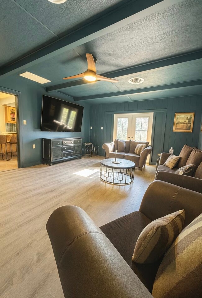 Building Photo - 1300 W Ohio Ave