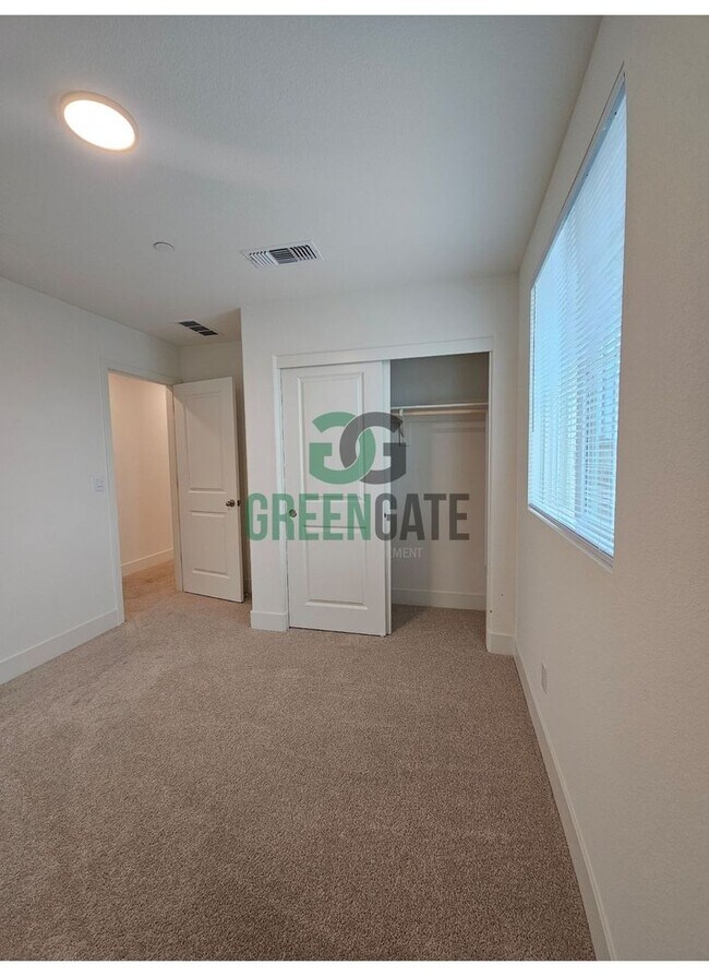 Building Photo - 3 Bedroom 2.5 Bath New Build in Lathrop! AVAILABLE NOW!!