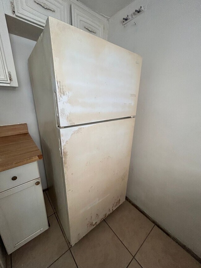 Building Photo - 1221 Kennedy Rd