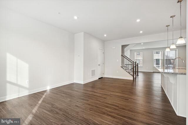 Building Photo - 2715 Evansgreen Dr