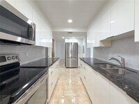 Building Photo - 1075 92nd St