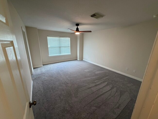 Building Photo - 17923 Hollow Hill Ln