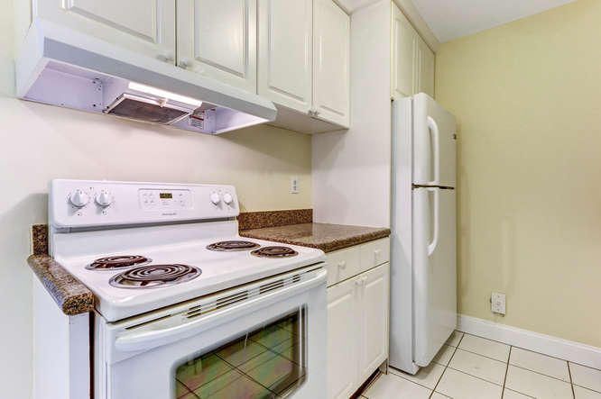 Building Photo - 917 N Flagler Dr