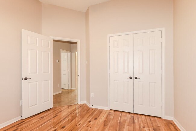 Building Photo - 18415 Sunrise Maple Dr