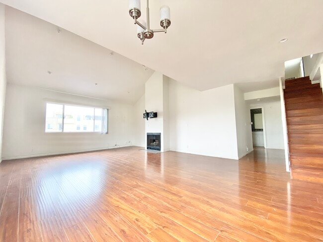 Building Photo - 849 S Shenandoah St