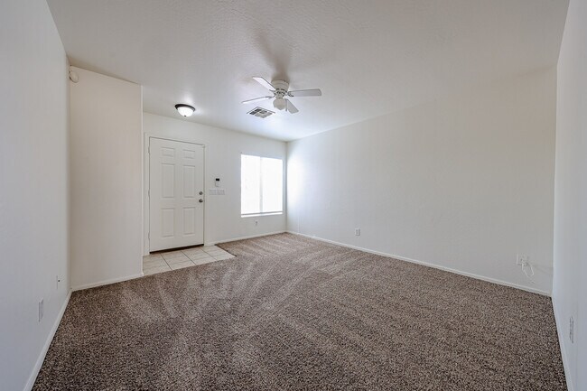 Building Photo - 11498 W Shaw Butte Dr