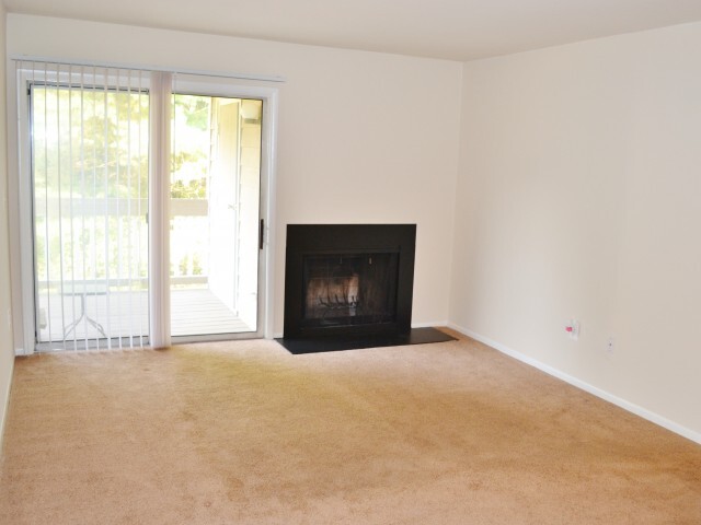 Living Room - Tide Mill Apartments