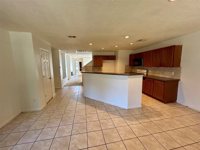 Building Photo - 8007 Arrington Forest Ln