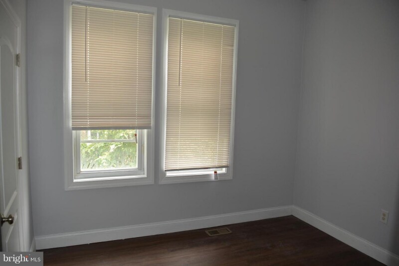 Building Photo - 4004 Belvieu Ave