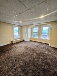Building Photo - 1028 W Turner St