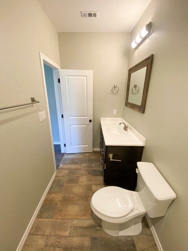 Building Photo - 3 bed 3 bath NEW CONSTRUCTION home available!