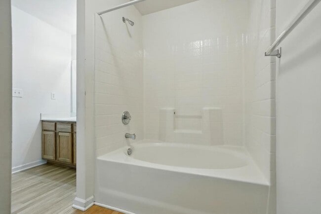 Building Photo - 7420 Abigail Glen Dr