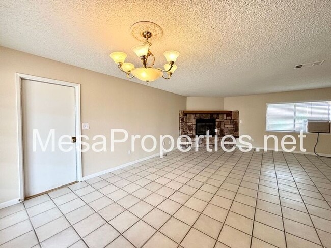 Building Photo - 16578 Odell Ave