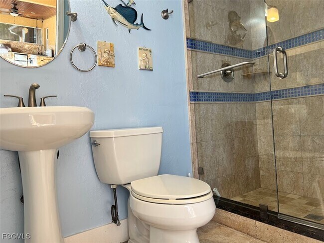 Building Photo - 3480 45th Ave NE