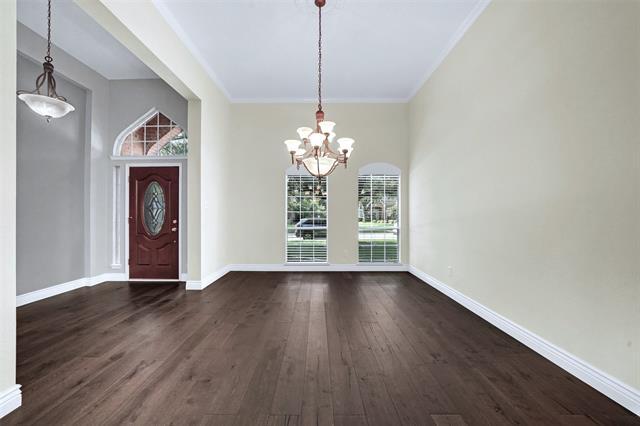 Building Photo - 2413 London Dr