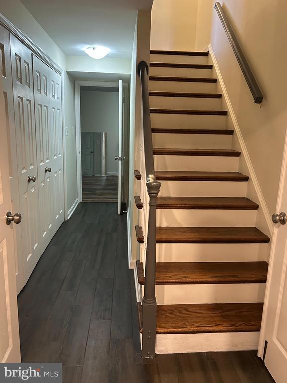 Building Photo - 4054 Norbeck Square Dr