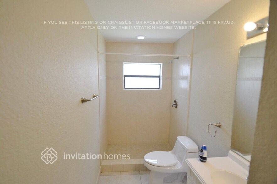 Building Photo - 12980 SW 108th St Cir