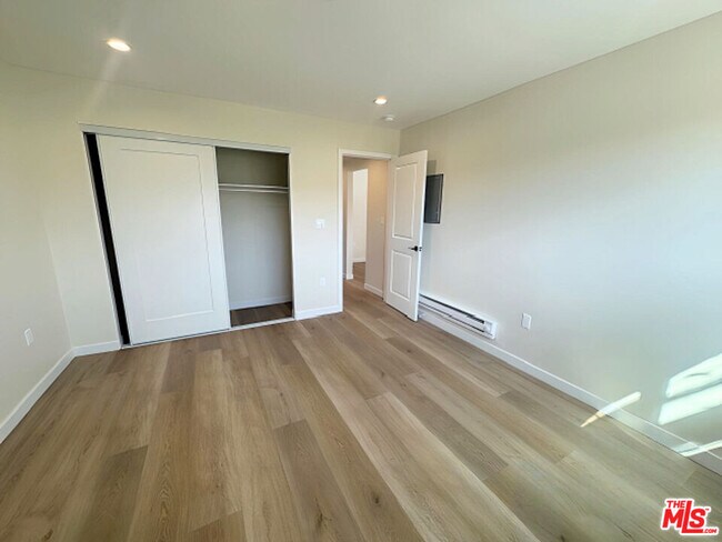 Building Photo - 1302 Amethyst St