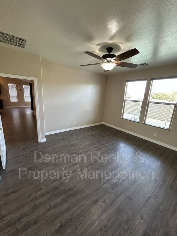 Building Photo - 4843 S Brice