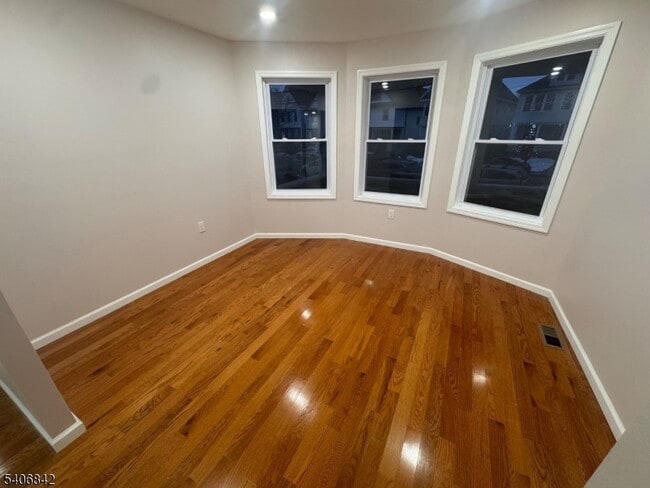 Building Photo - 515 West End Ave