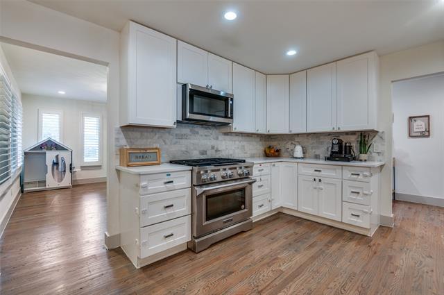 Building Photo - 6616 St Anne St