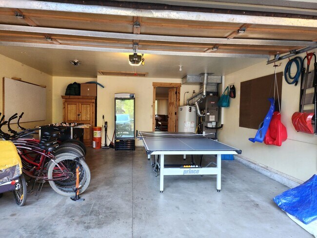 Building Photo - Seasonal Rental - Available through April 30, 2026