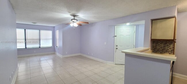 Building Photo - 2986 S University Dr