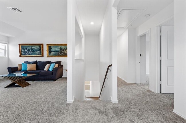 Building Photo - 432 Wolf Springs Rd